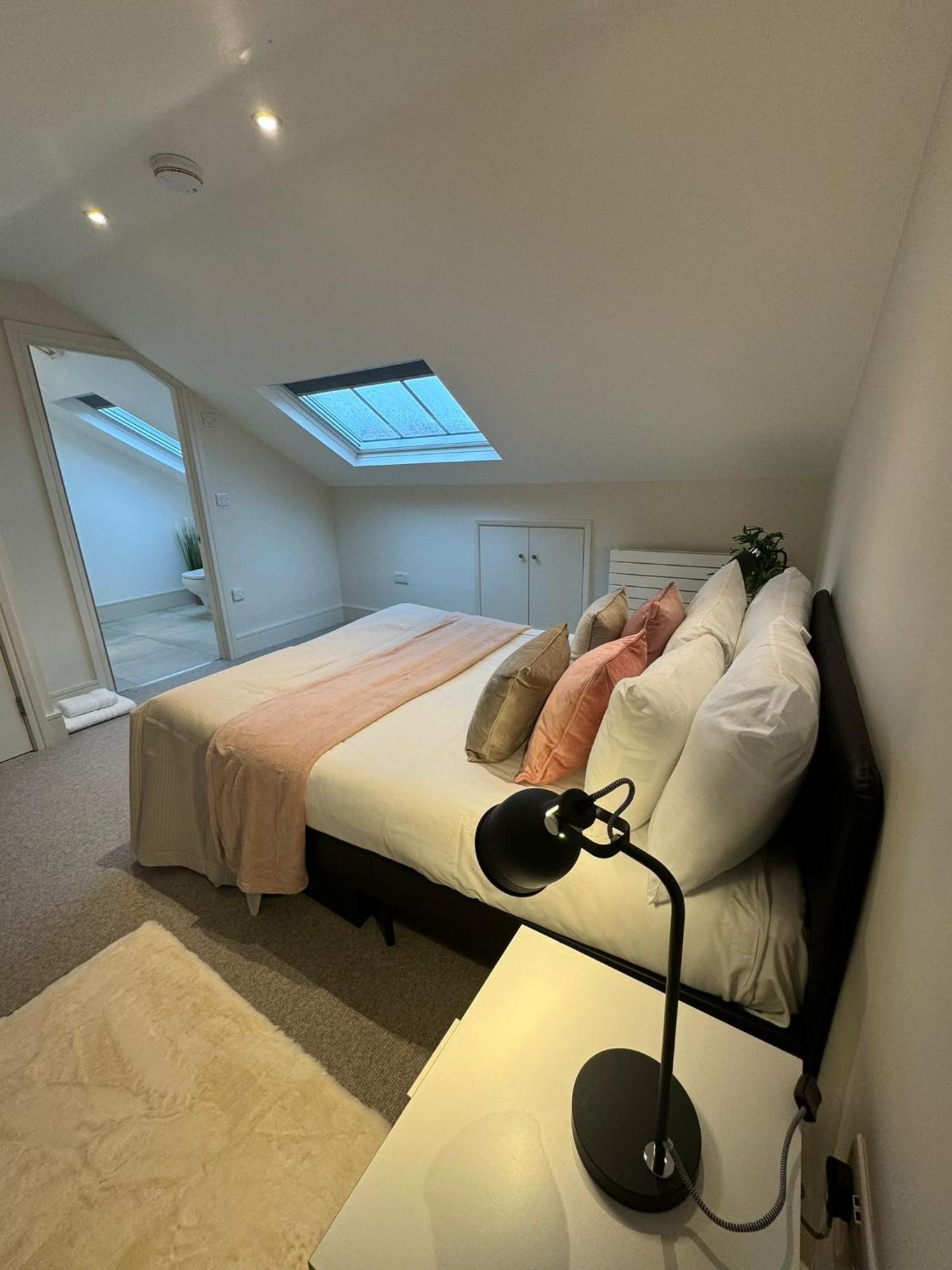 Osbourne House Pink 2 Bed, 2 And Half Bath Apartman Birmingham Kültér fotó