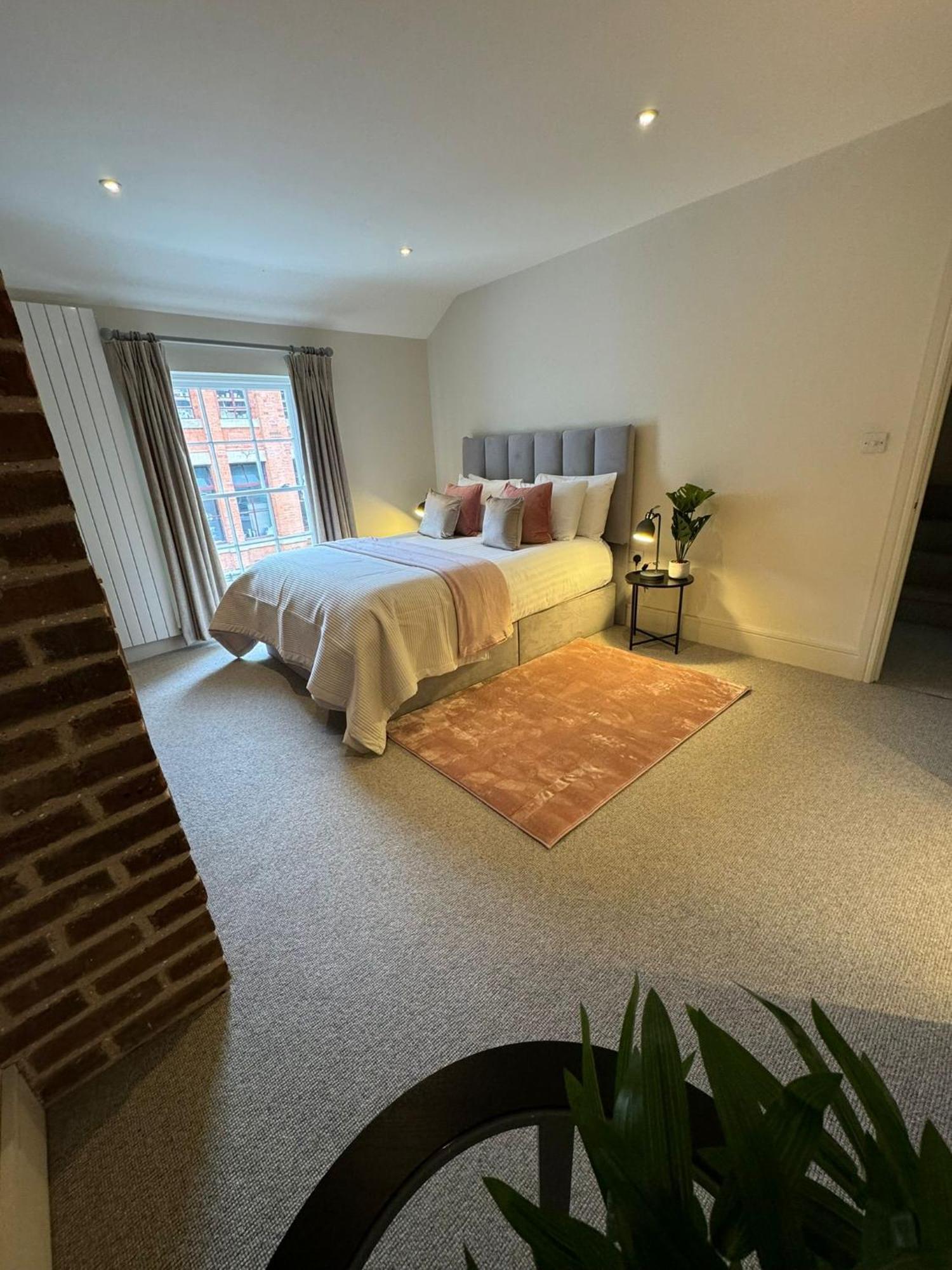 Osbourne House Pink 2 Bed, 2 And Half Bath Apartman Birmingham Kültér fotó