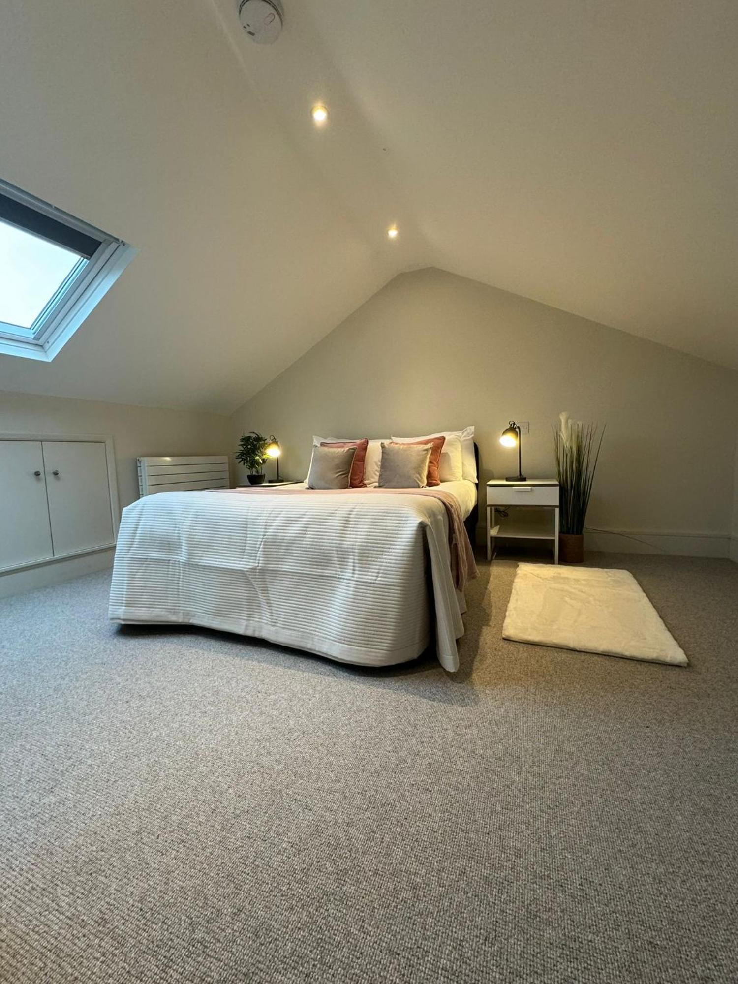 Osbourne House Pink 2 Bed, 2 And Half Bath Apartman Birmingham Kültér fotó