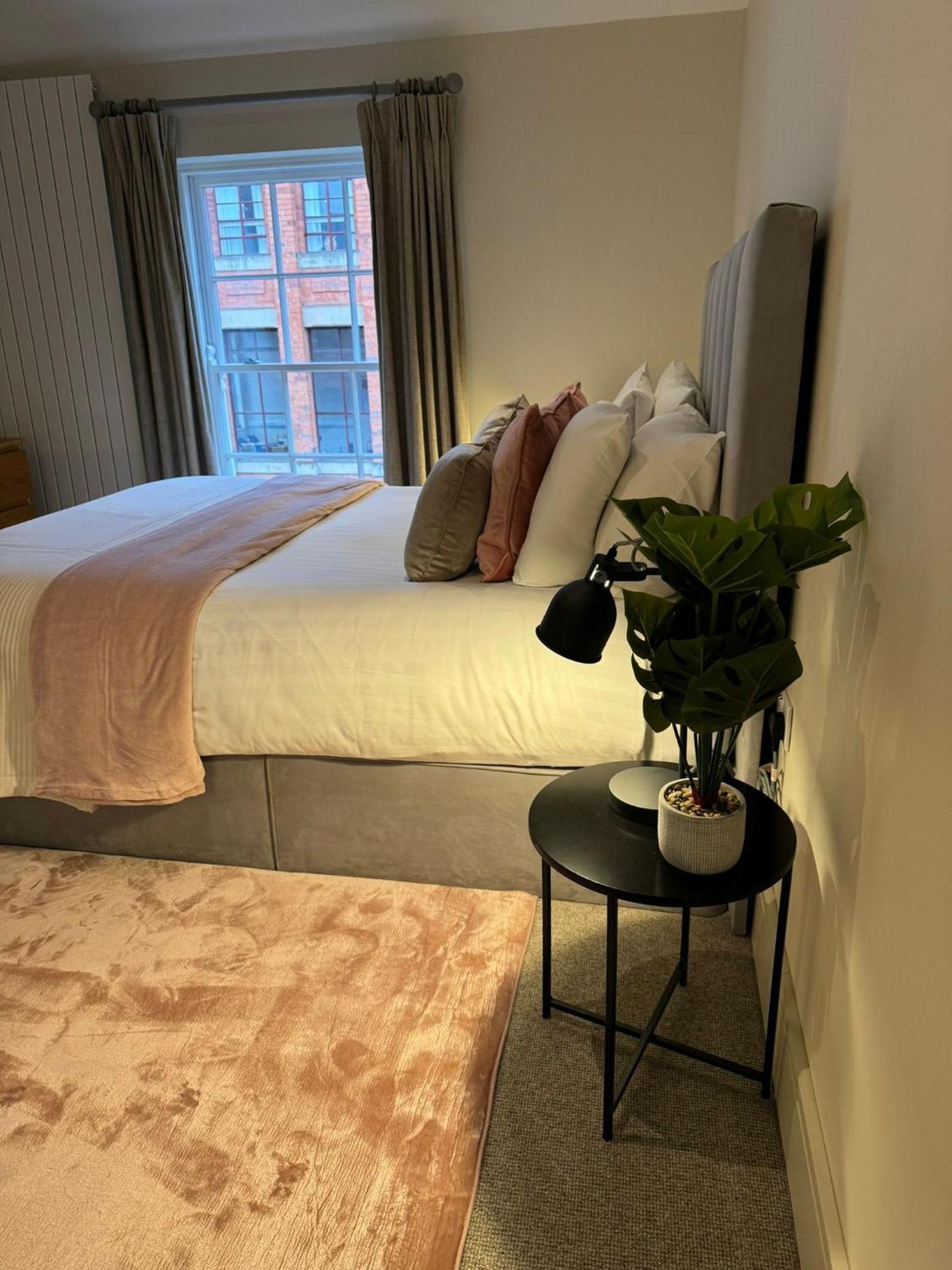 Osbourne House Pink 2 Bed, 2 And Half Bath Apartman Birmingham Kültér fotó