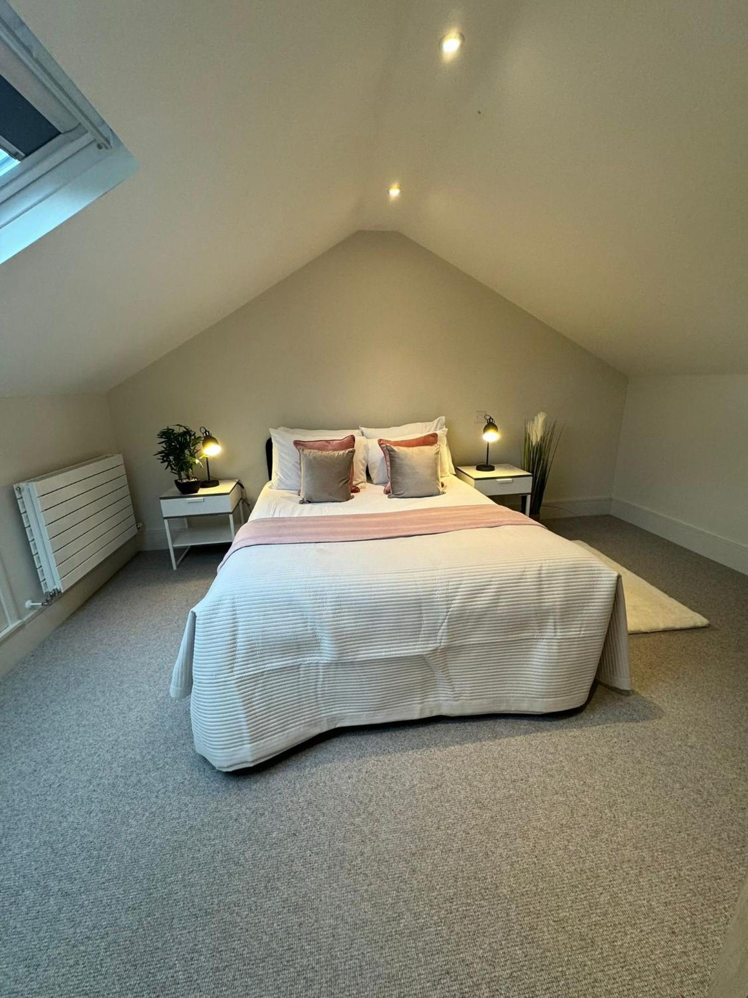 Osbourne House Pink 2 Bed, 2 And Half Bath Apartman Birmingham Kültér fotó