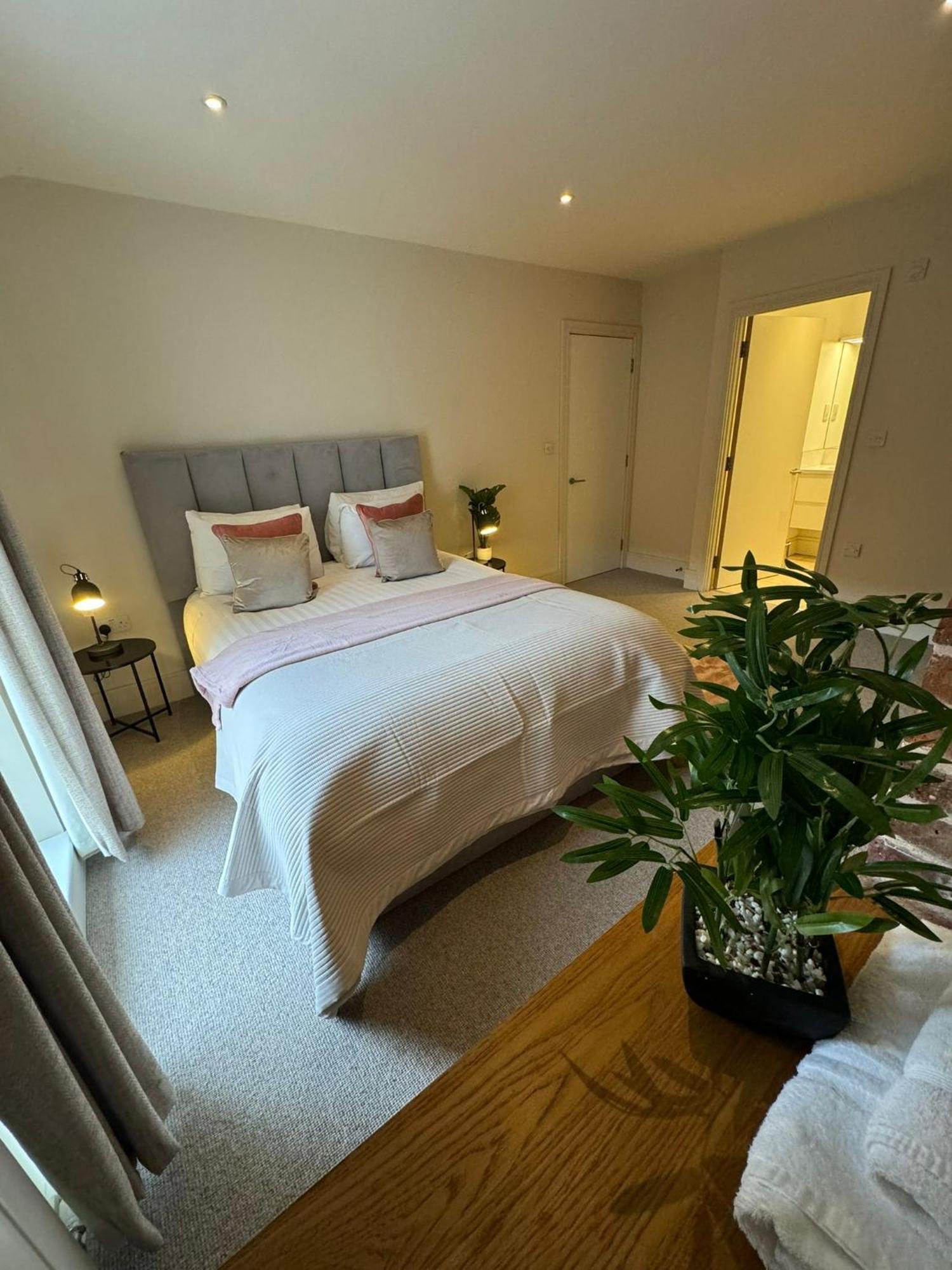 Osbourne House Pink 2 Bed, 2 And Half Bath Apartman Birmingham Kültér fotó